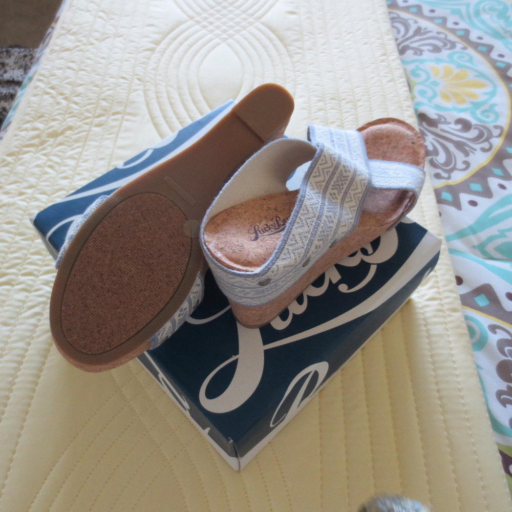 Lucky Brand Wedge with print